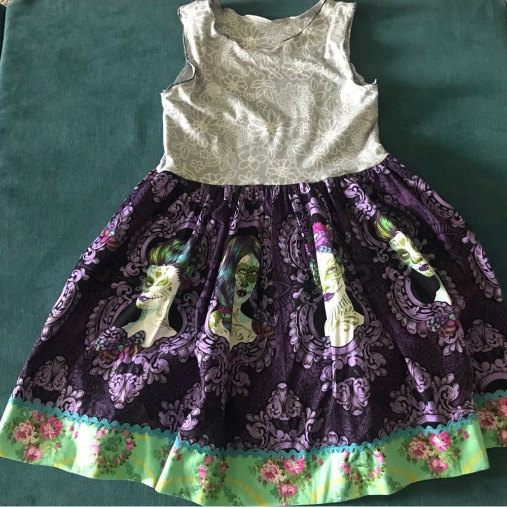 Laura Kae Girls Purple Halloween  Print Party Dress Size 10 NWT